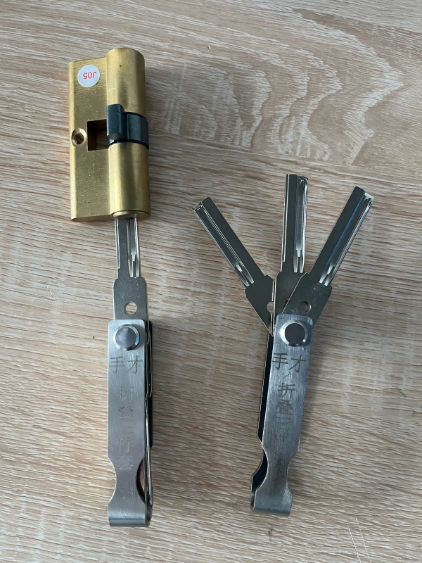 Civilian Kaba Folding 3-Piece Maintenance Tool Set